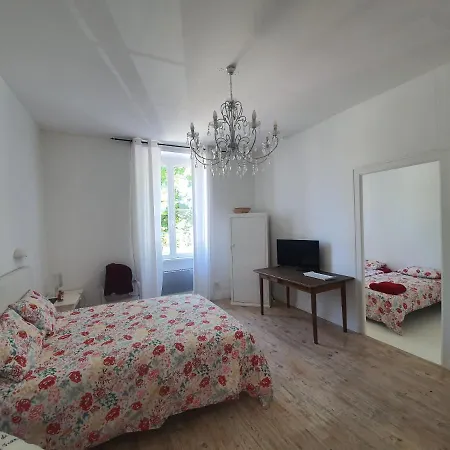 Maison Laurenza/ La Liversoise * Saint-Jean-de-Liversay