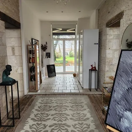 Maison Laurenza/ La Liversoise Saint-Jean-de-Liversay